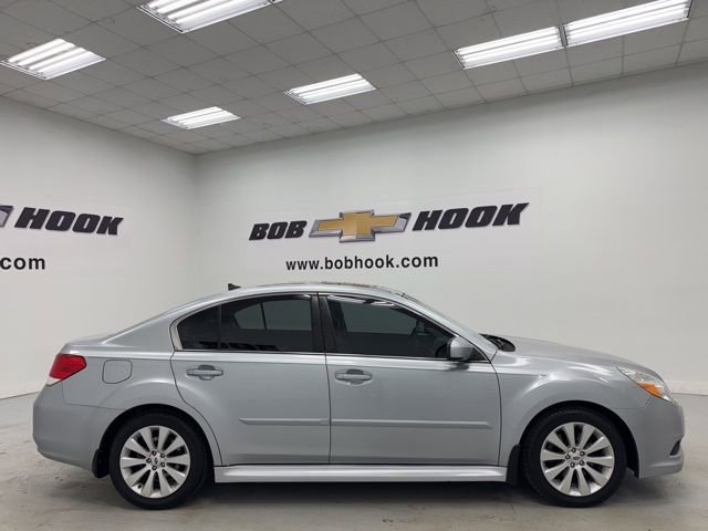 Used 2012 Subaru Legacy 3.6R Limited w/ Utility Pkg 1 AWD/4WD image 4