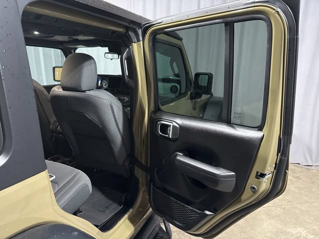 Used 2025 Jeep Wrangler Unlimited Sport AWD/4WD image 30