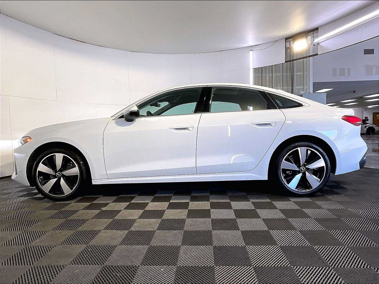 Used 2025 Audi A5 2.0T Premium Plus AWD/4WD image 2