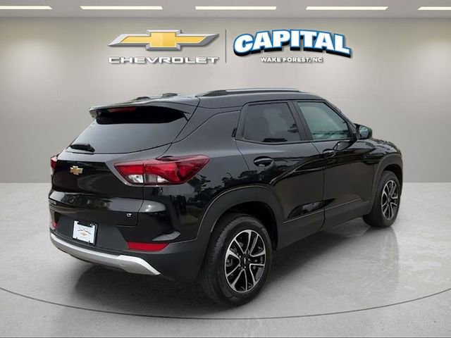 Used 2025 Chevrolet TrailBlazer LT AWD/4WD image 5