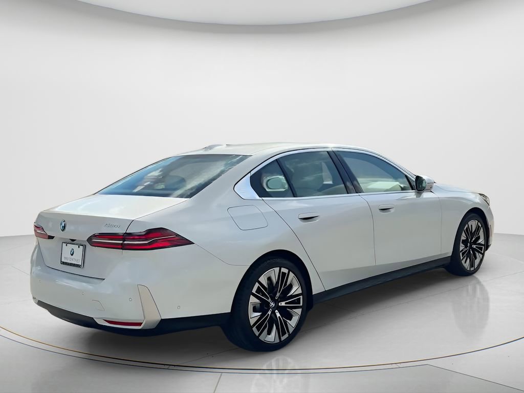 Certified 2026 BMW 530i w/ Premium Package image 5