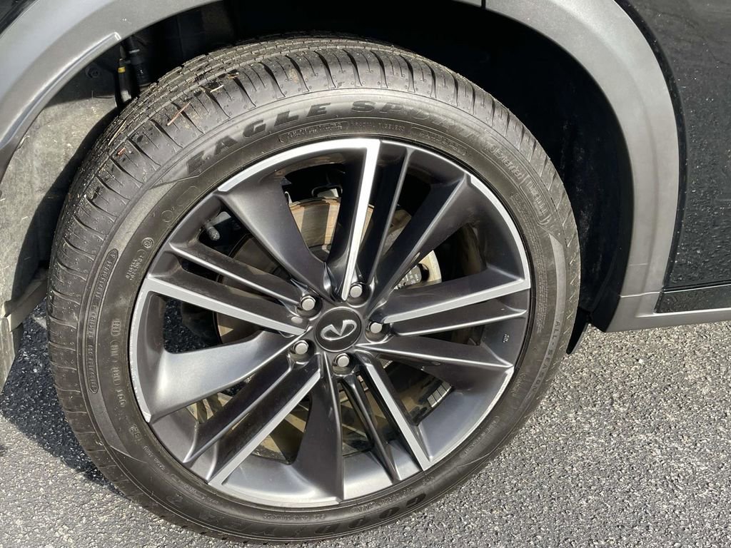 Used 2023 INFINITI QX55 Essential image 7