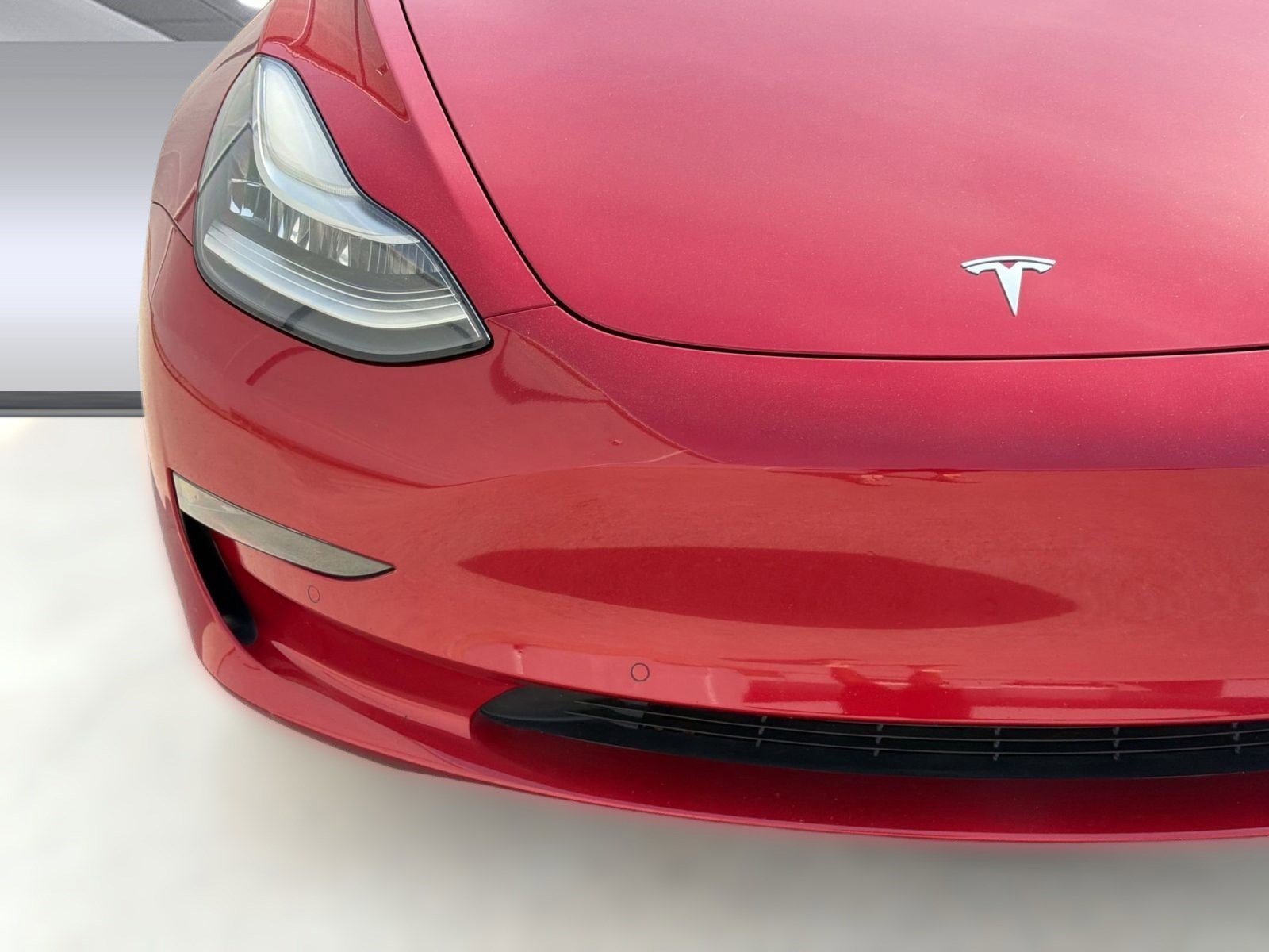 Used 2018 Tesla Model 3 Mid Range image 11
