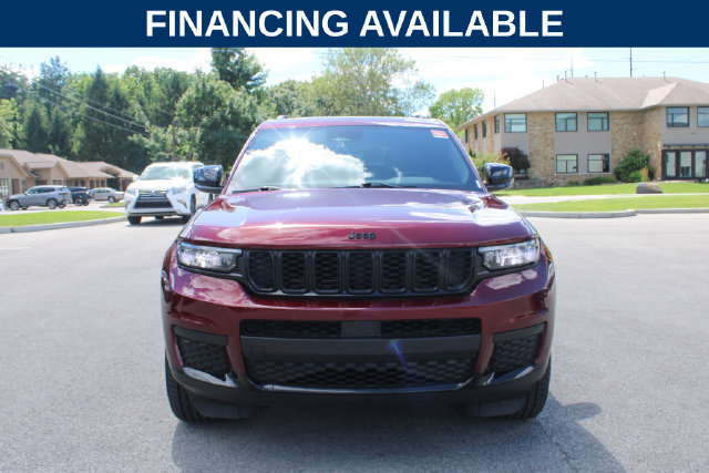 Used 2023 Jeep Grand Cherokee L Laredo AWD/4WD image 3