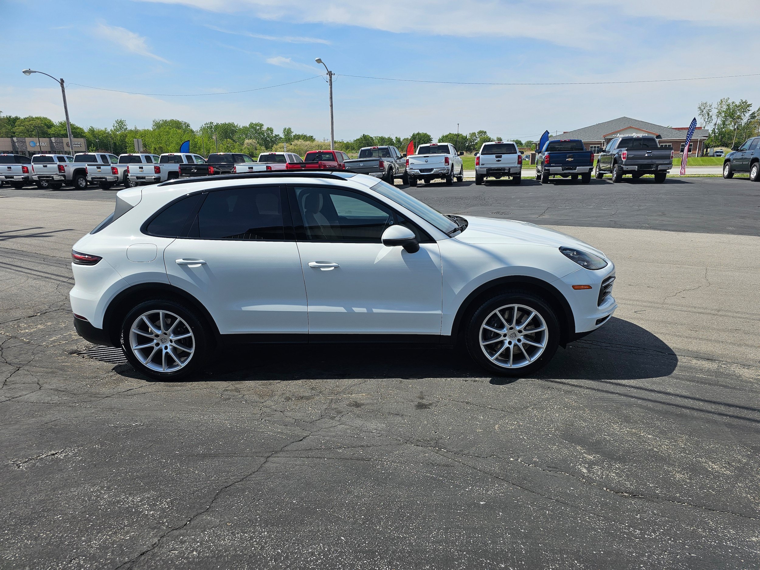 Used 2022 Porsche Cayenne AWD/4WD image 4