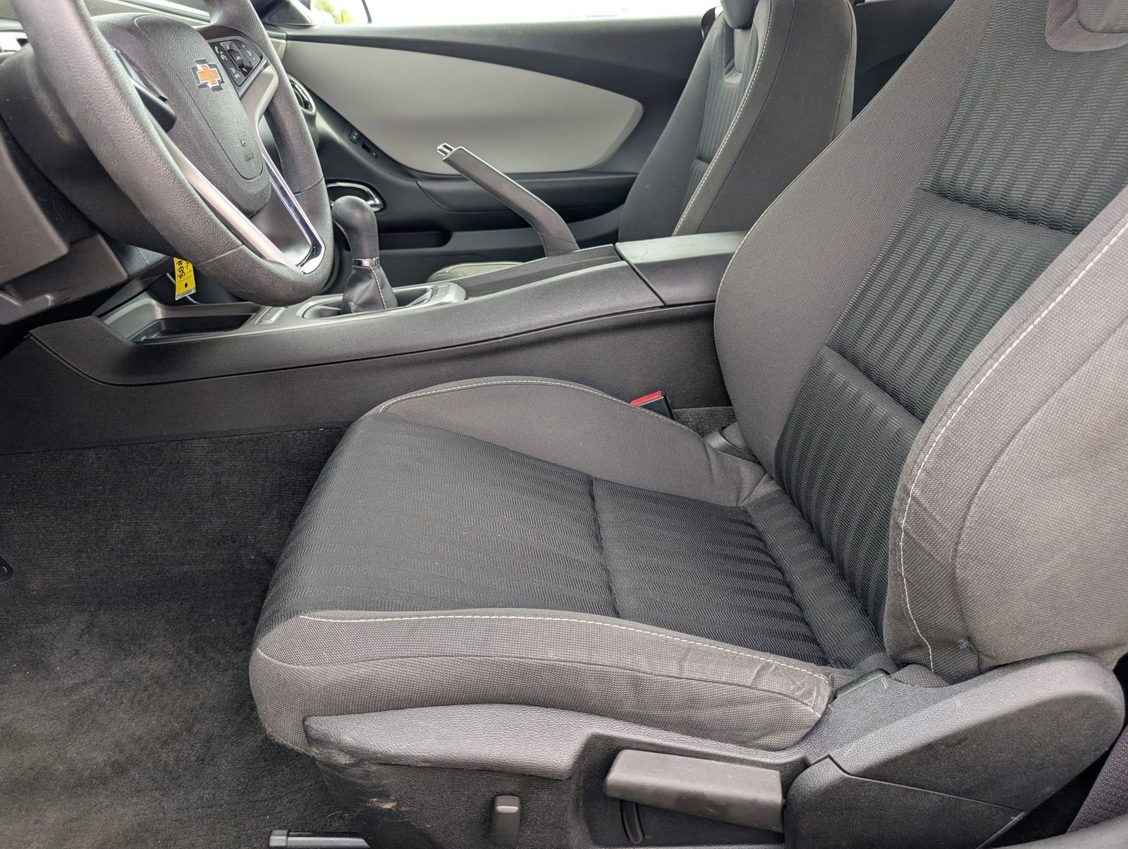 Used 2015 Chevrolet Camaro LS RWD image 6