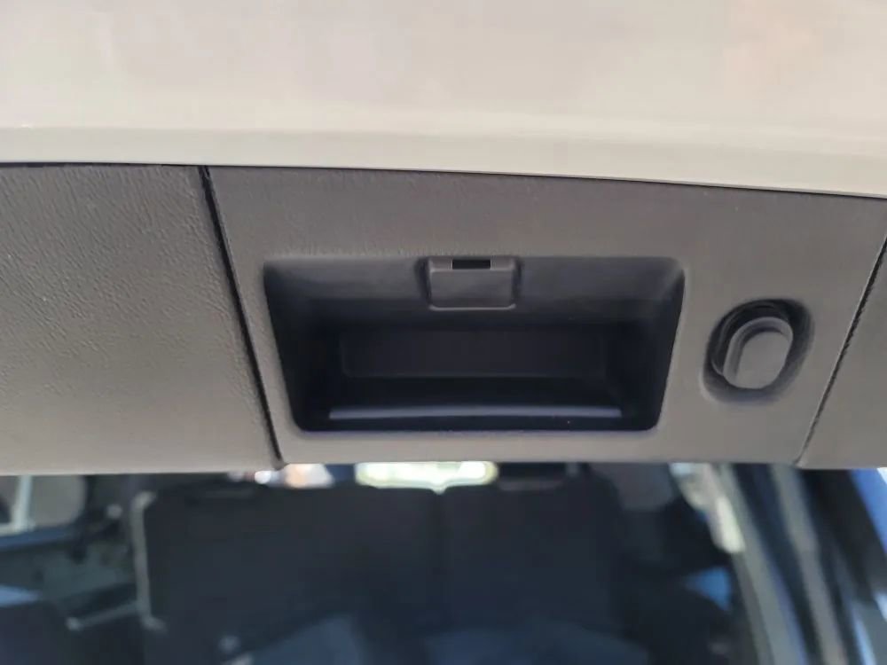 Used 2020 GMC Yukon XL SLT w/ Open Road Package image 36