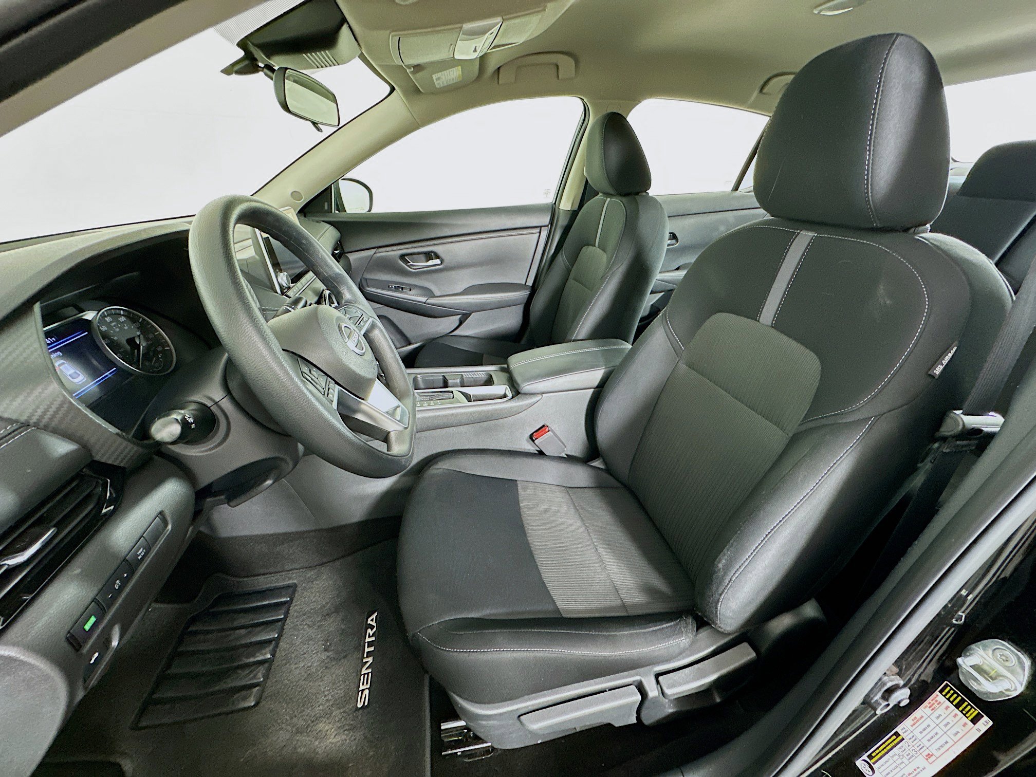 Used 2024 Nissan Sentra SV image 13