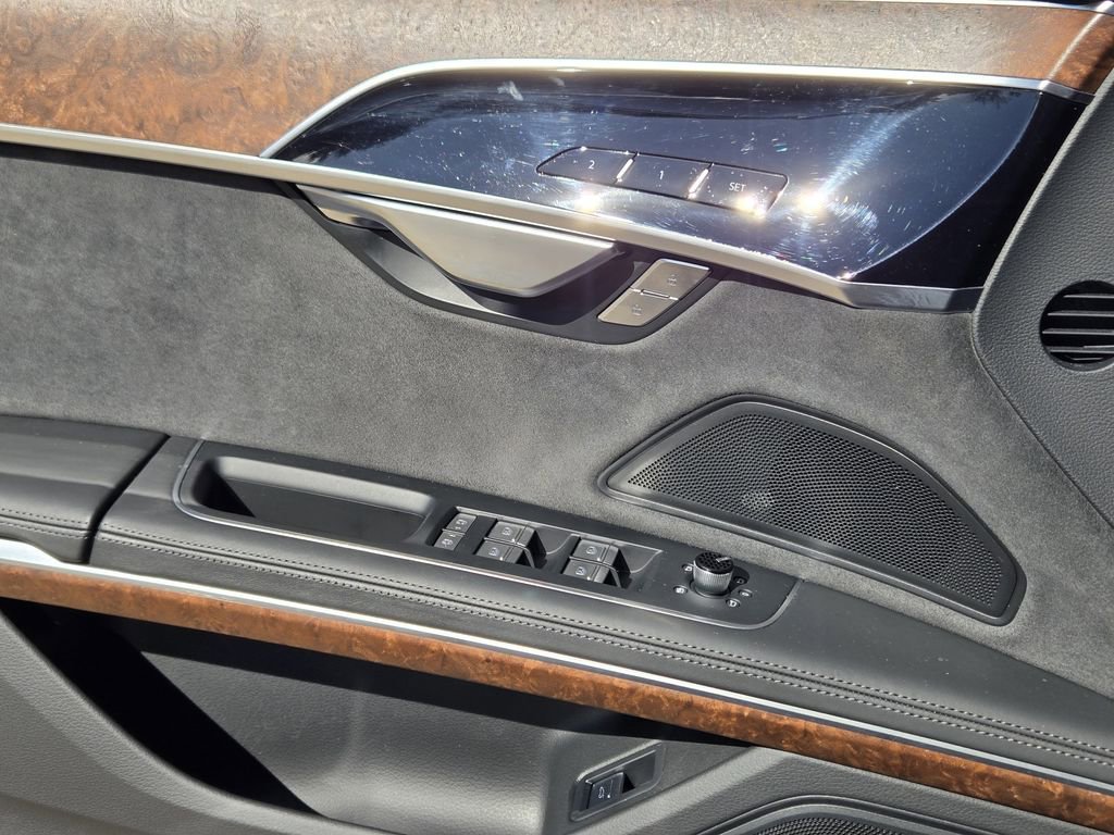 Certified 2022 Audi A8 L 3.0T w/ Executive Package image 27