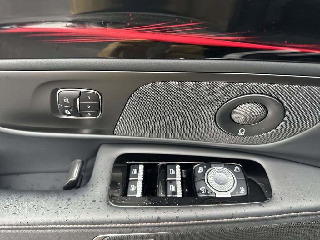 Used 2024 Lincoln Nautilus Reserve w/ Equipment Group 202A image 24