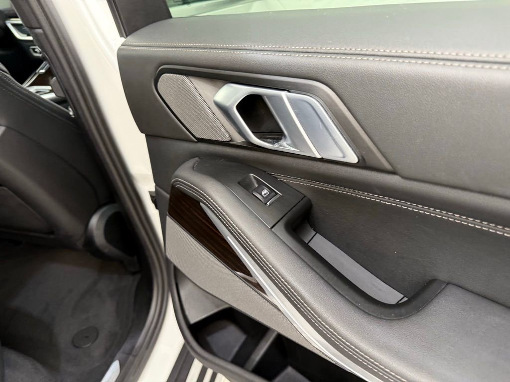 Used 2024 BMW X5 xDrive40i w/ Premium Package image 29