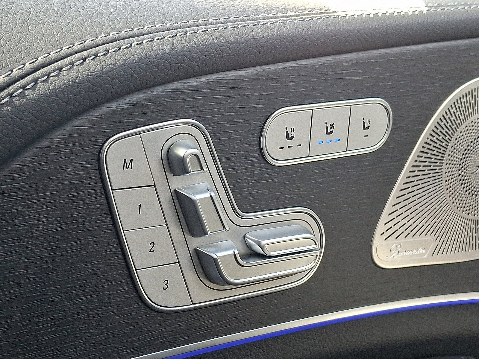 New 2026 Mercedes-Benz GLS 580 4MATIC image 17