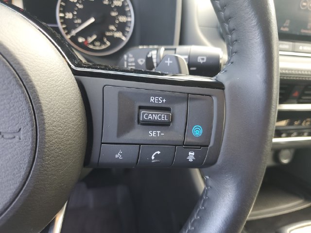 Used 2021 Nissan Rogue SV w/ Premium Package FWD image 17