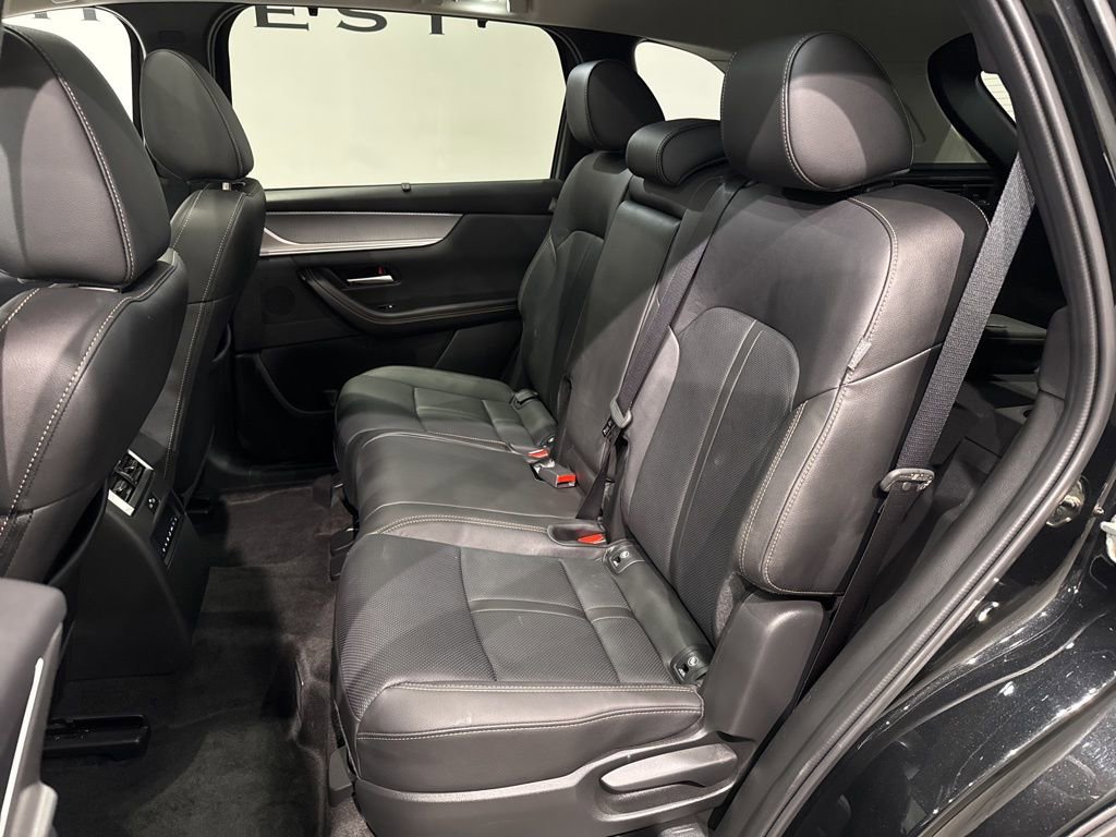 Used 2025 MAZDA CX-70 Plug-In Hybrid w/ Premium Pkg image 26