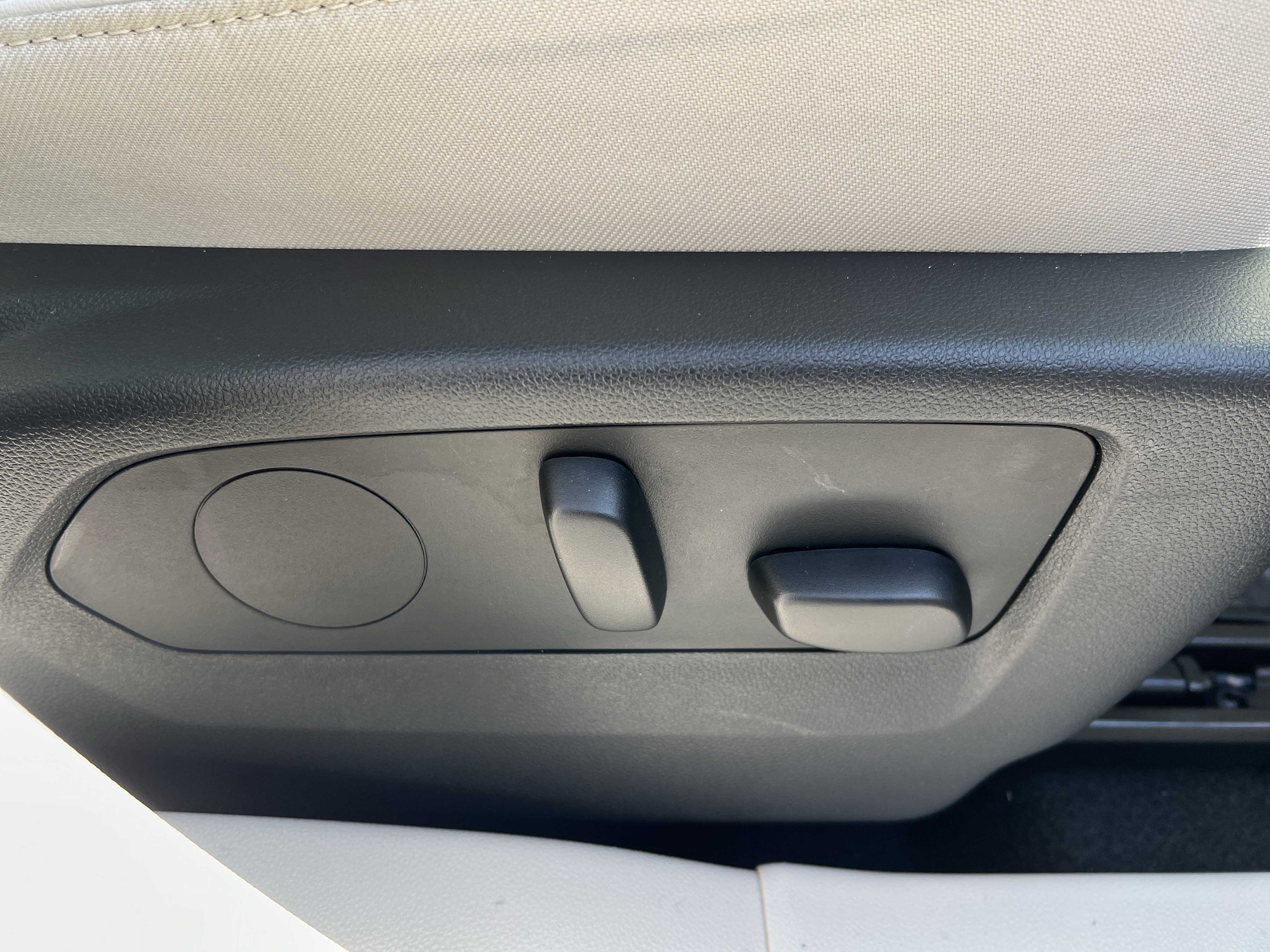 Used 2023 Buick Envision Avenir FWD image 18