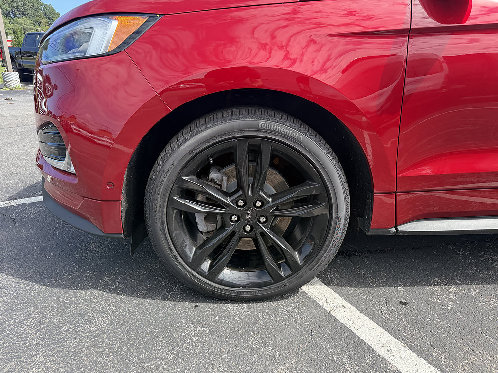 Certified 2024 Ford Edge ST w/ Equipment Group 401A AWD/4WD image 10