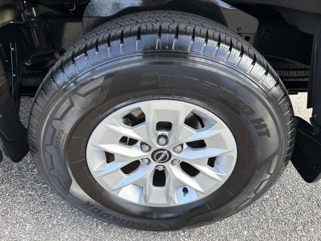 Used 2024 Nissan Frontier SV w/ Tow Package image 31