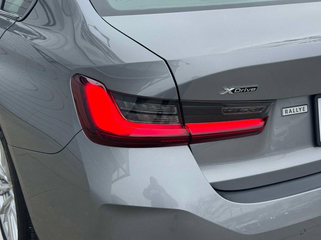 Certified 2023 BMW 330i xDrive Sedan w/ Premium Package image 10