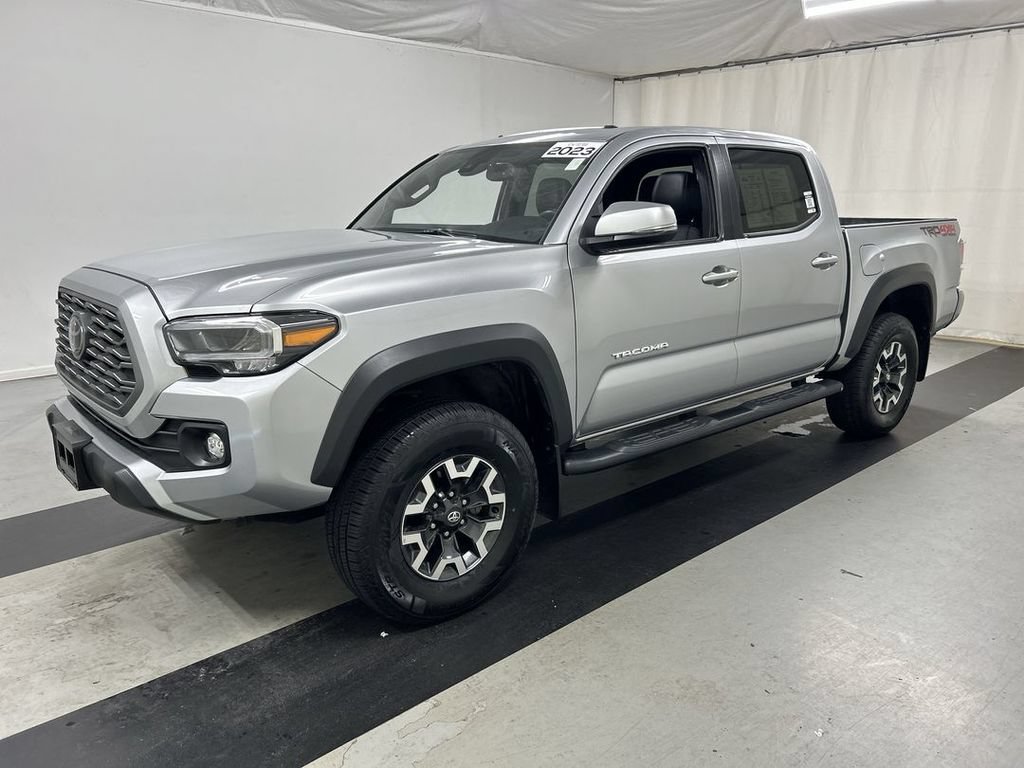 Used 2023 Toyota Tacoma TRD Off-Road w/ TRD Premium Off Road Package AWD/4WD image 5