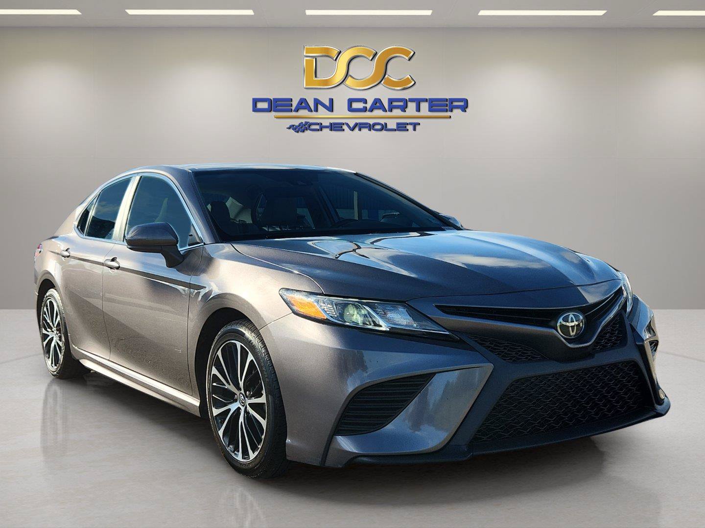 Used 2019 Toyota Camry SE FWD image 7