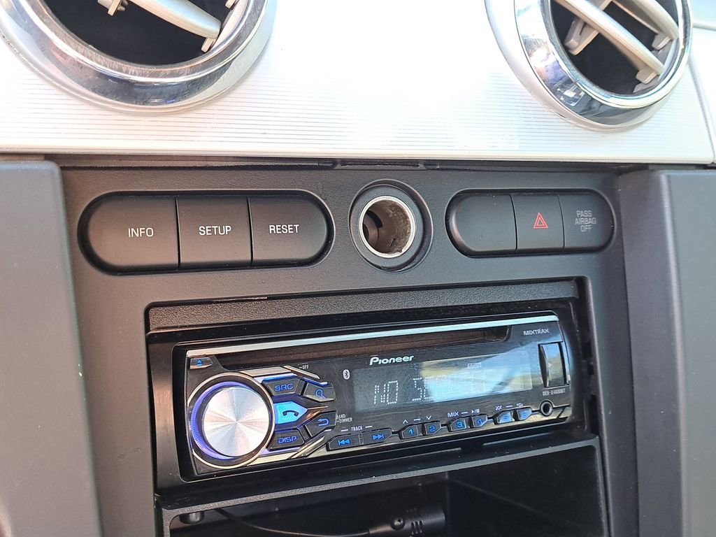 Used 2007 Ford Mustang Premium image 16