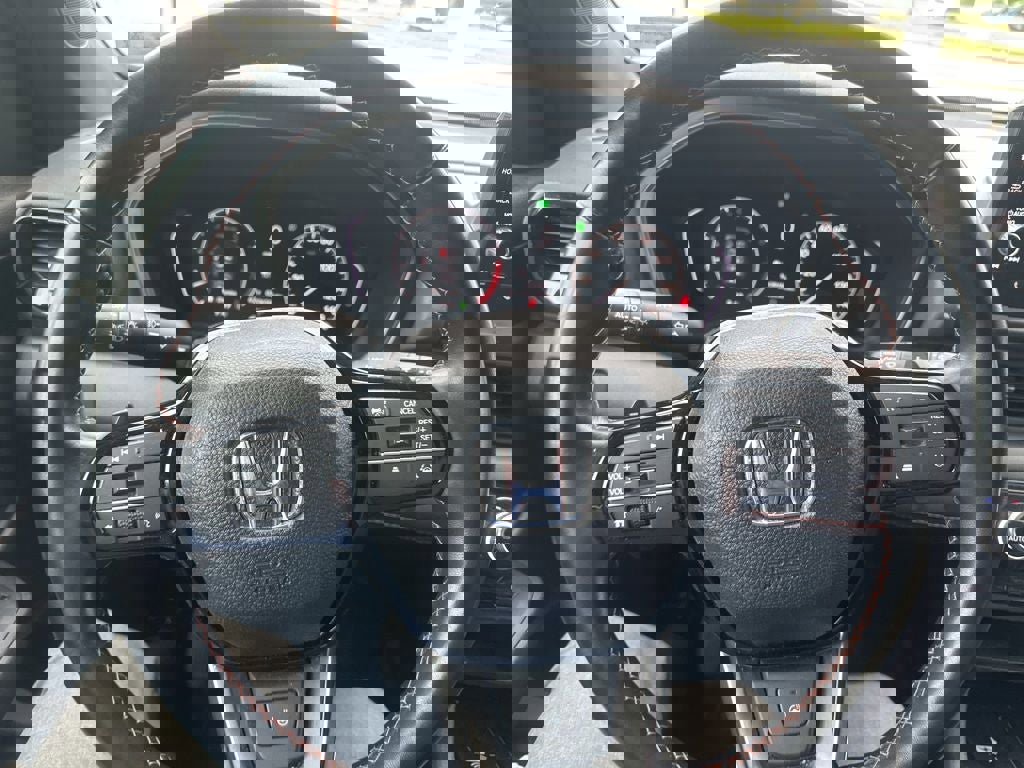 Used 2023 Honda Pilot TrailSport image 6