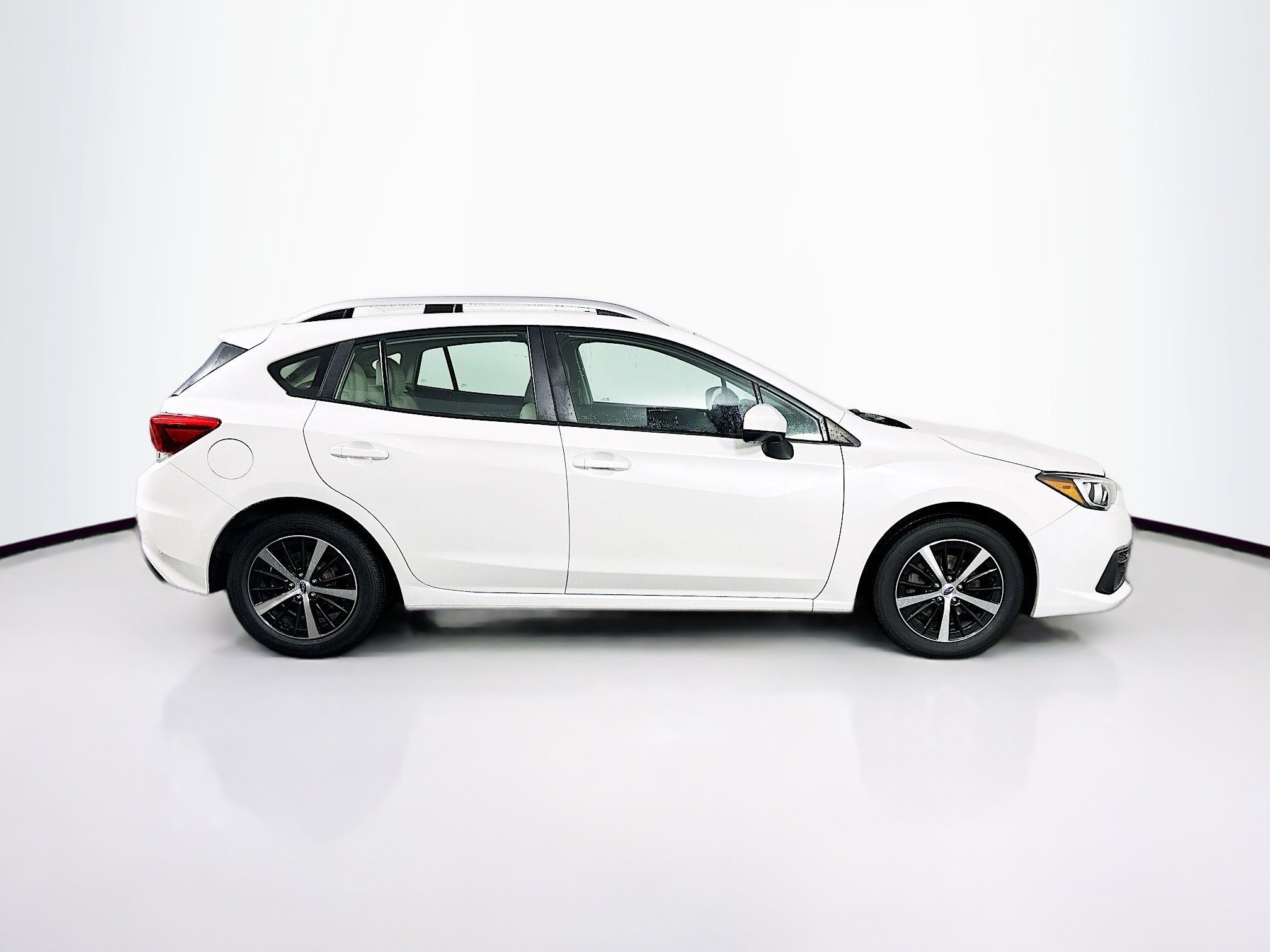 Used 2021 Subaru Impreza 2.0i Premium w/ Popular Package #2 AWD/4WD image 10