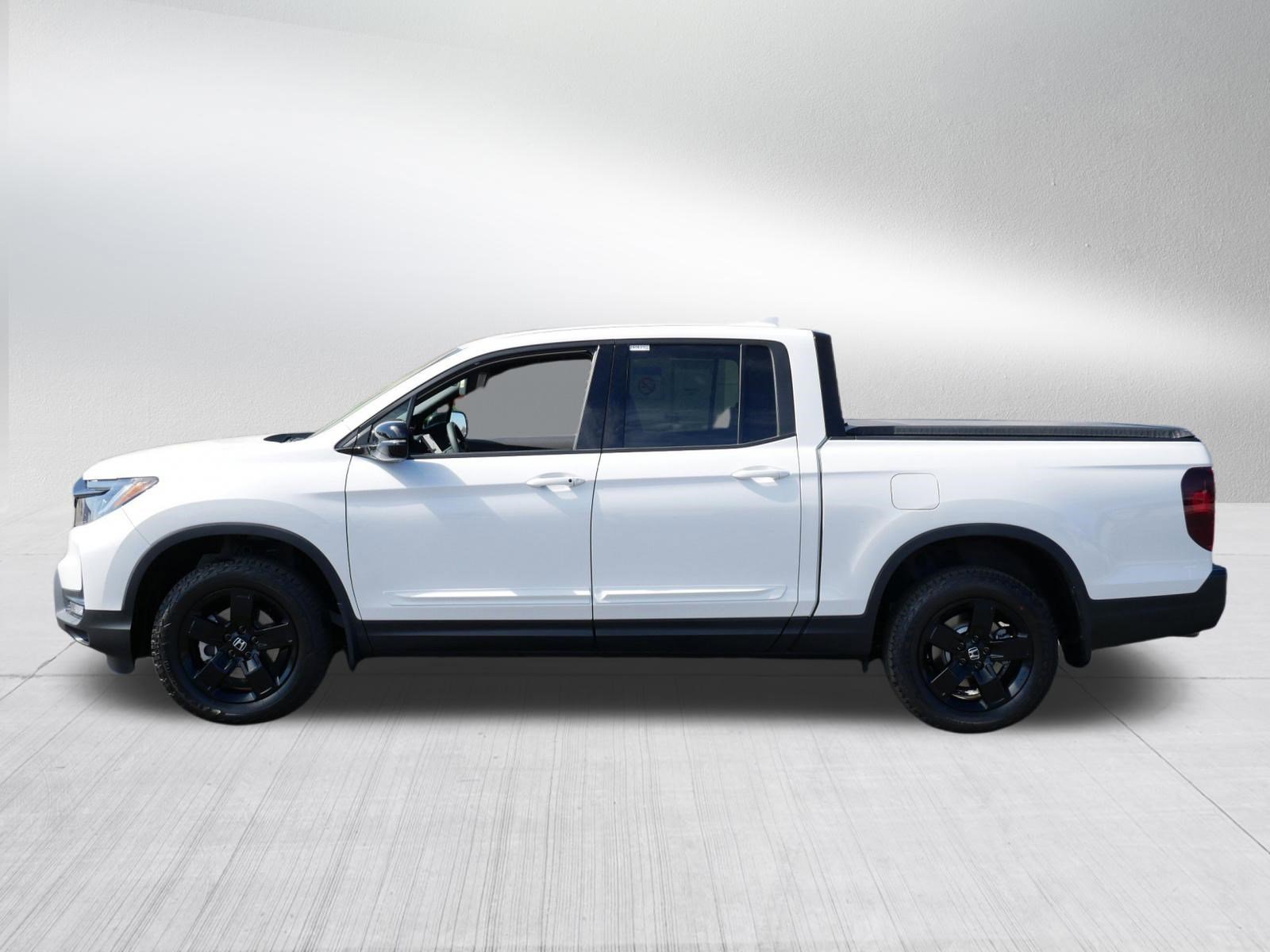 Used 2026 Honda Ridgeline Black Edition image 4