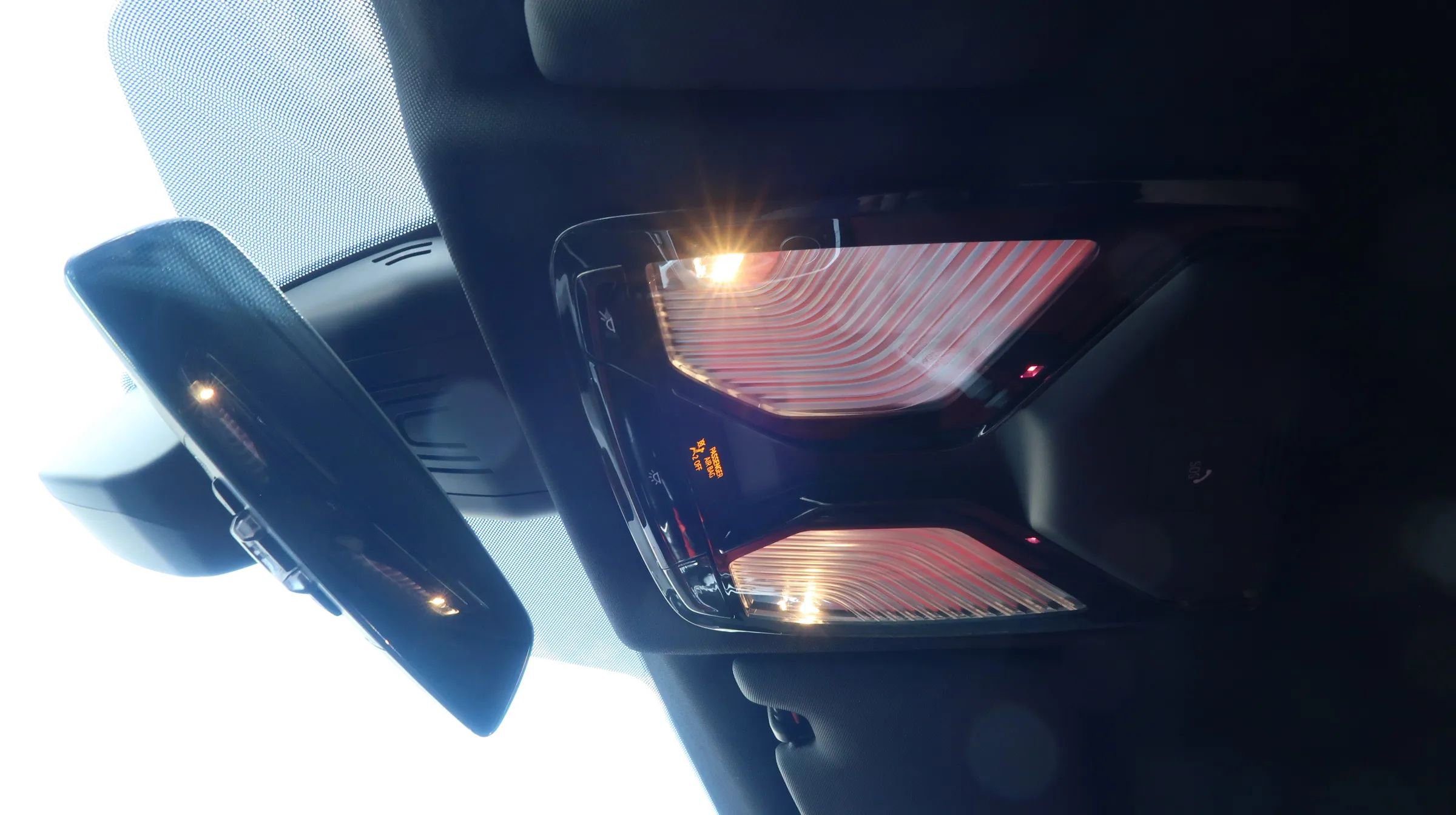 Used 2025 BMW M4 Coupe w/ Executive Package RWD image 34