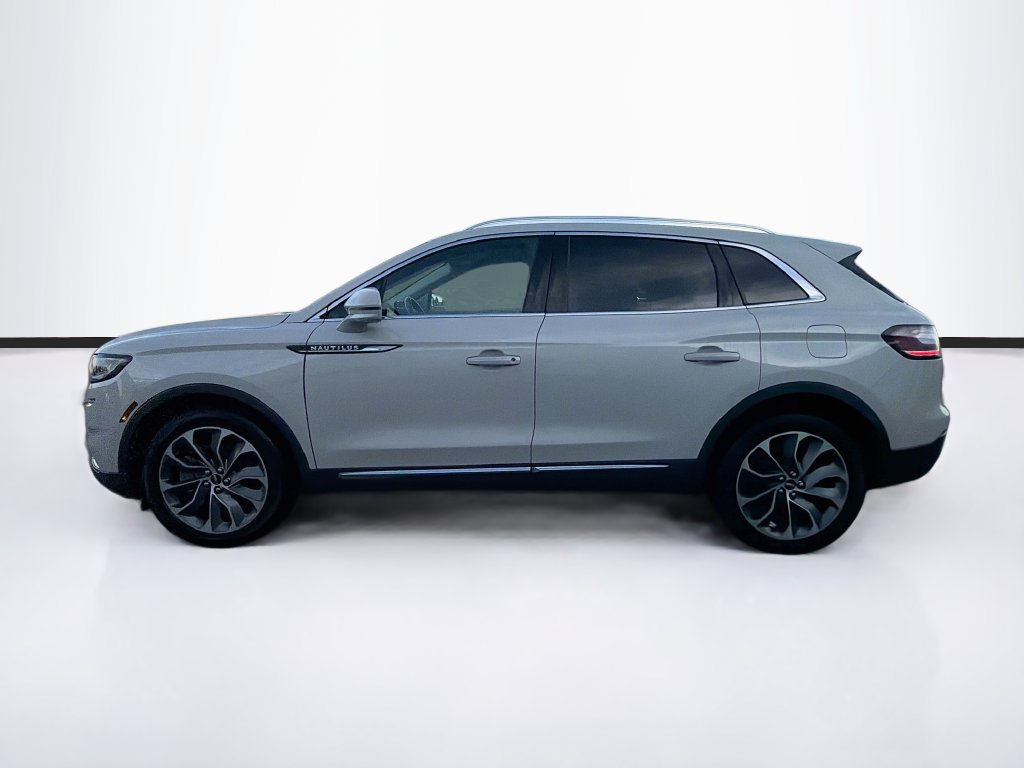 Used 2023 Lincoln Nautilus Reserve AWD/4WD image 8