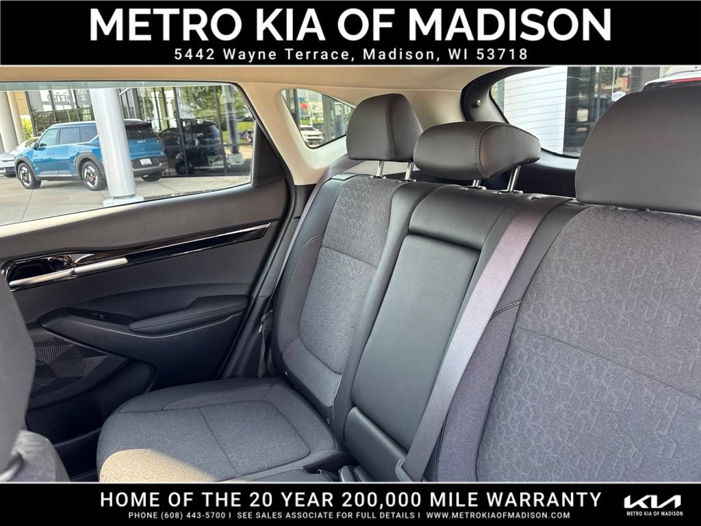 Used 2025 Kia Seltos S AWD/4WD image 33