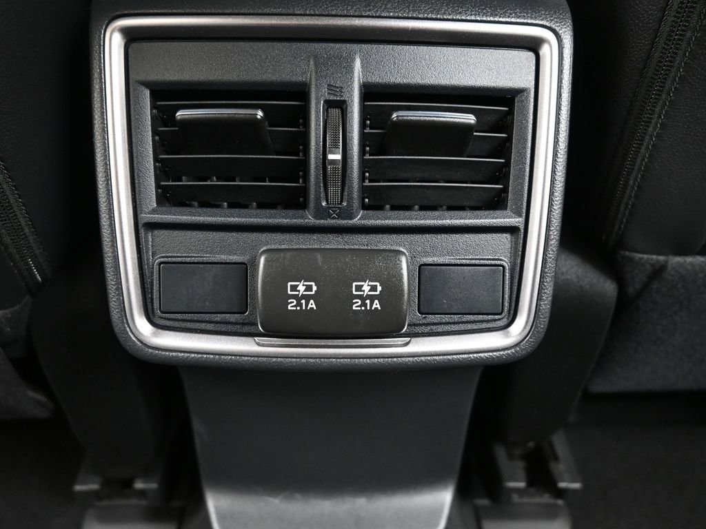 Used 2024 Subaru Forester Limited image 17