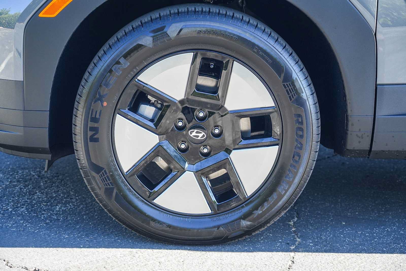 New 2027 Hyundai Santa Fe SE FWD image 11