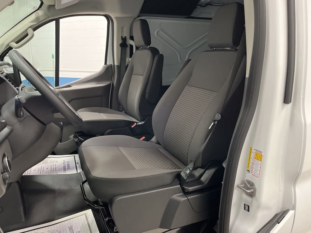 New 2026 Ford Transit 250 Low Roof RWD image 11