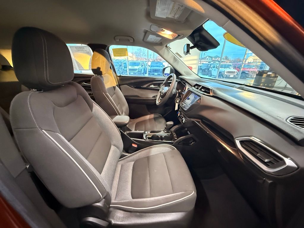 Used 2021 Chevrolet TrailBlazer LS image 14