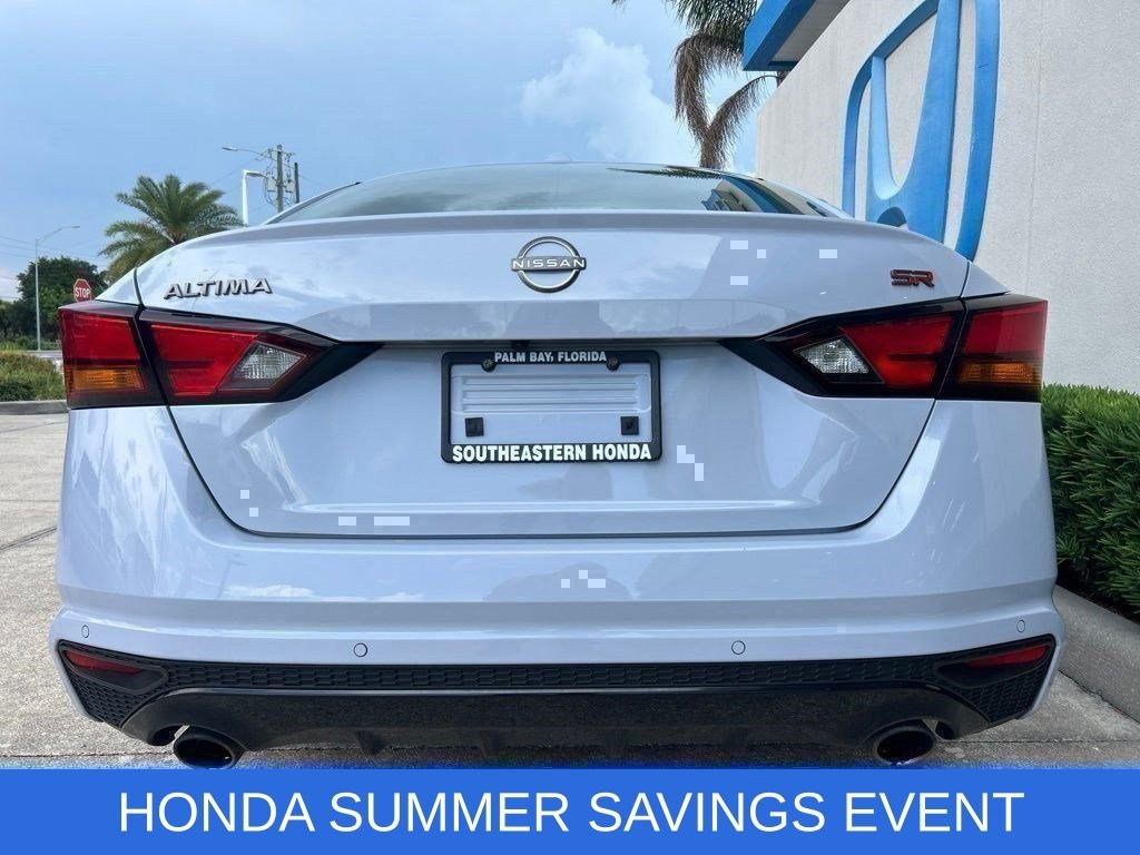 Used 2024 Nissan Altima 2.5 SR w/ SR Premium Package FWD image 7