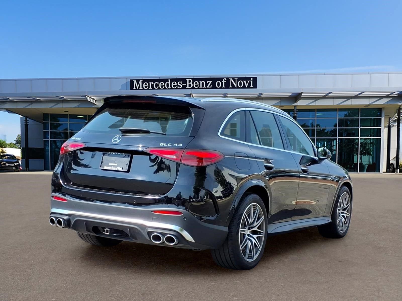 Certified 2024 Mercedes-Benz GLC 43 AMG 4MATIC image 5
