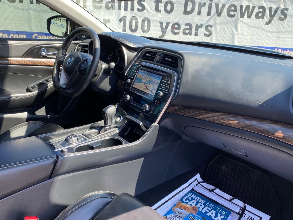 Used 2017 Nissan Maxima Platinum image 18