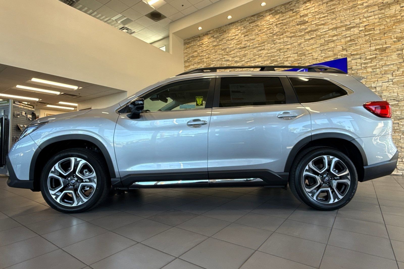 New 2026 Subaru Ascent Limited w/ Popular Package #2 image 2