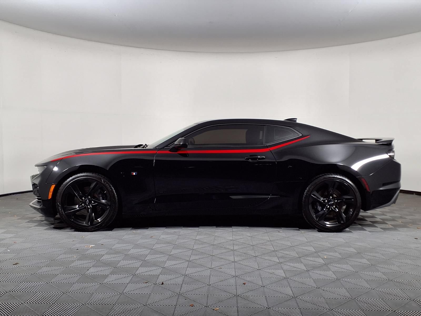 Used 2023 Chevrolet Camaro SS RWD image 4