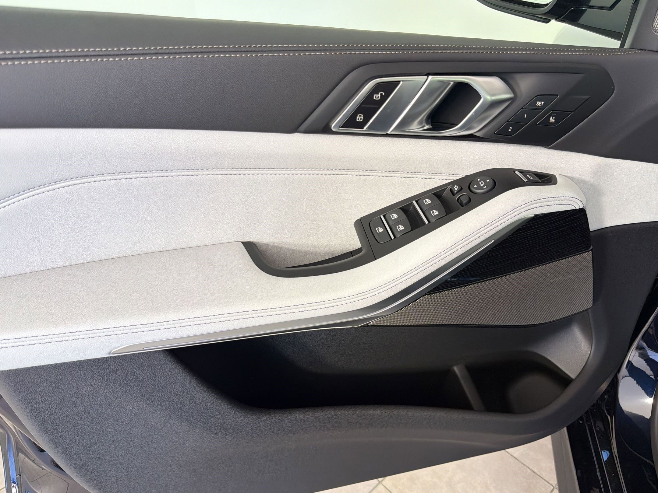 New 2026 BMW X5 M60i AWD/4WD image 12