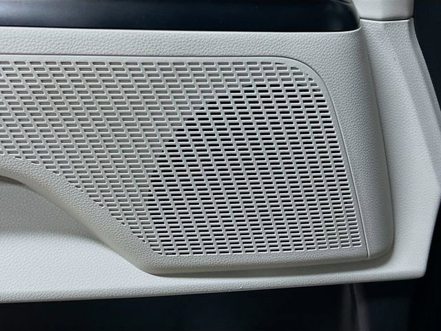 Certified 2024 Kia Carnival LX image 18