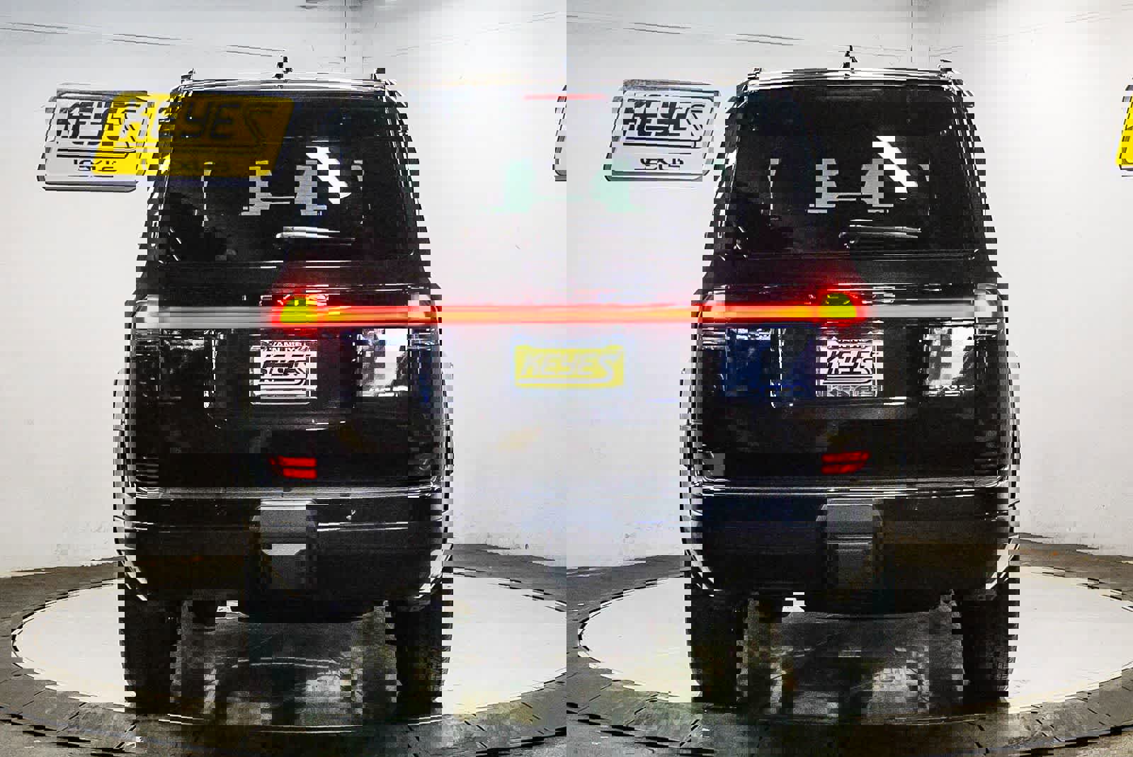 Used 2026 Lexus GX 550 w/ Accessory Package (ZB) AWD/4WD image 3