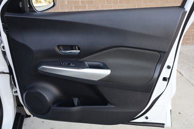Used 2019 Nissan Kicks SV FWD image 22