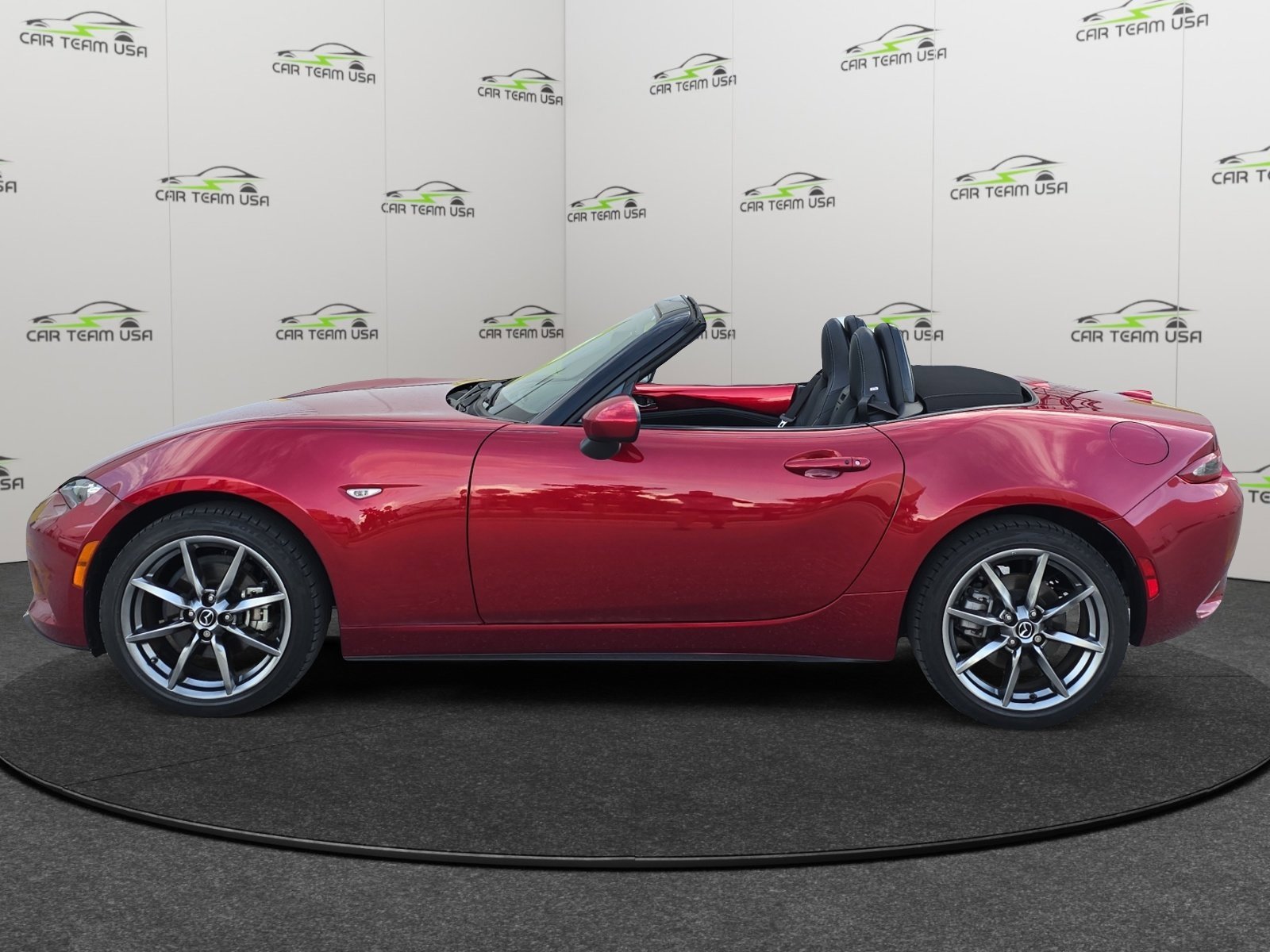 Used 2022 MAZDA MX-5 Miata Grand Touring image 2