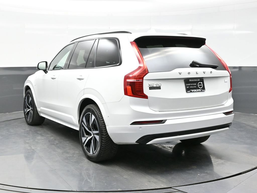 Used 2022 Volvo XC90 T8 R-Design image 5