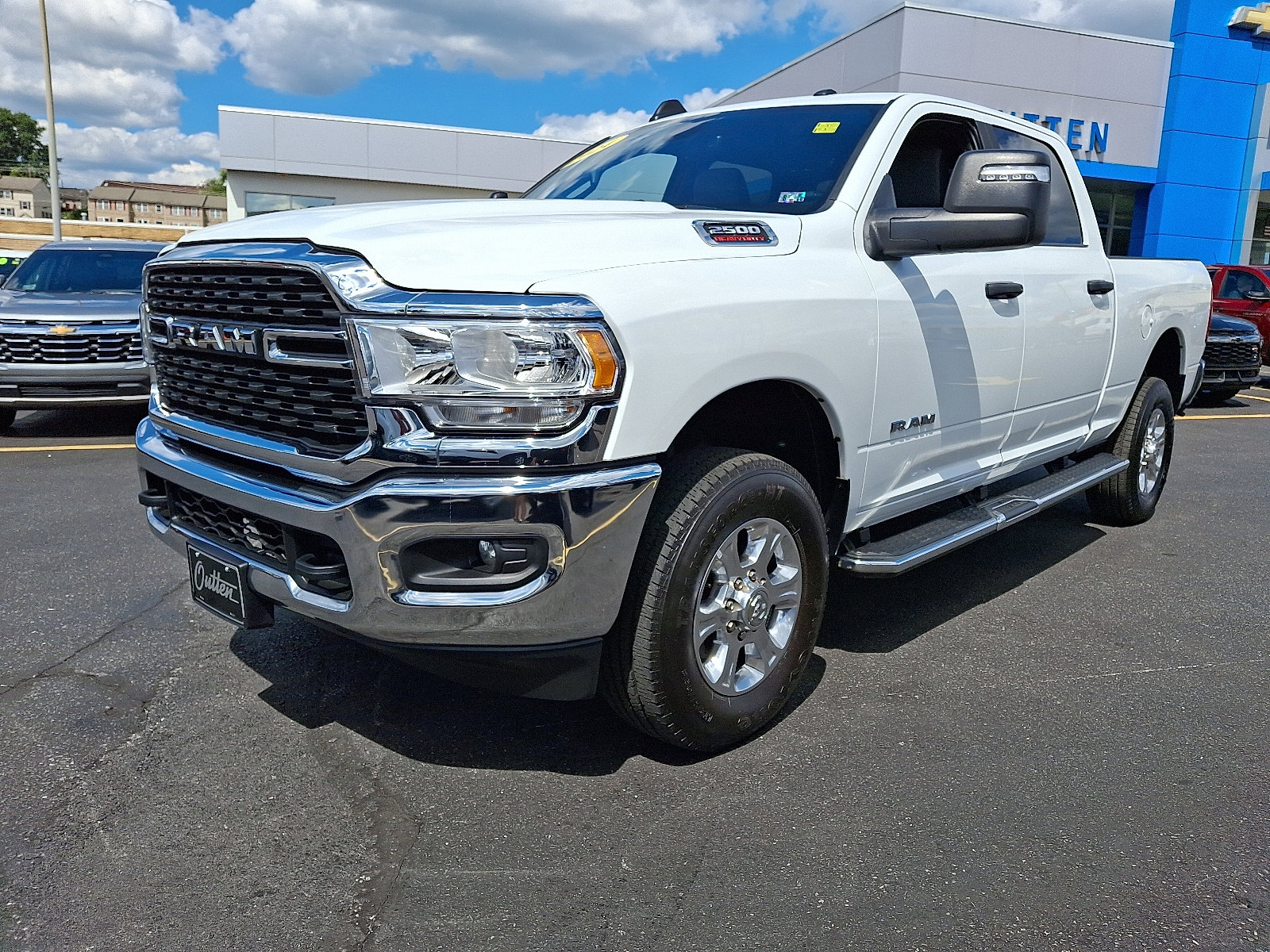 Used 2024 RAM 2500 Big Horn w/ Bed Utility Group image 1