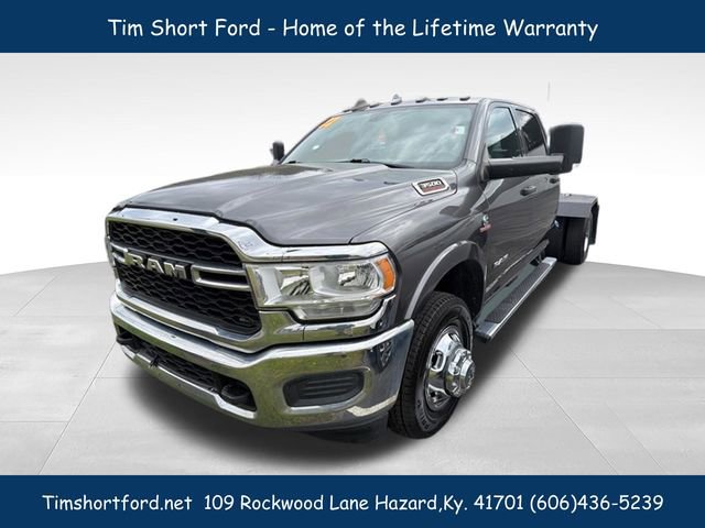 Used 2022 RAM 3500 Tradesman w/ Chrome Appearance Group AWD/4WD image 13