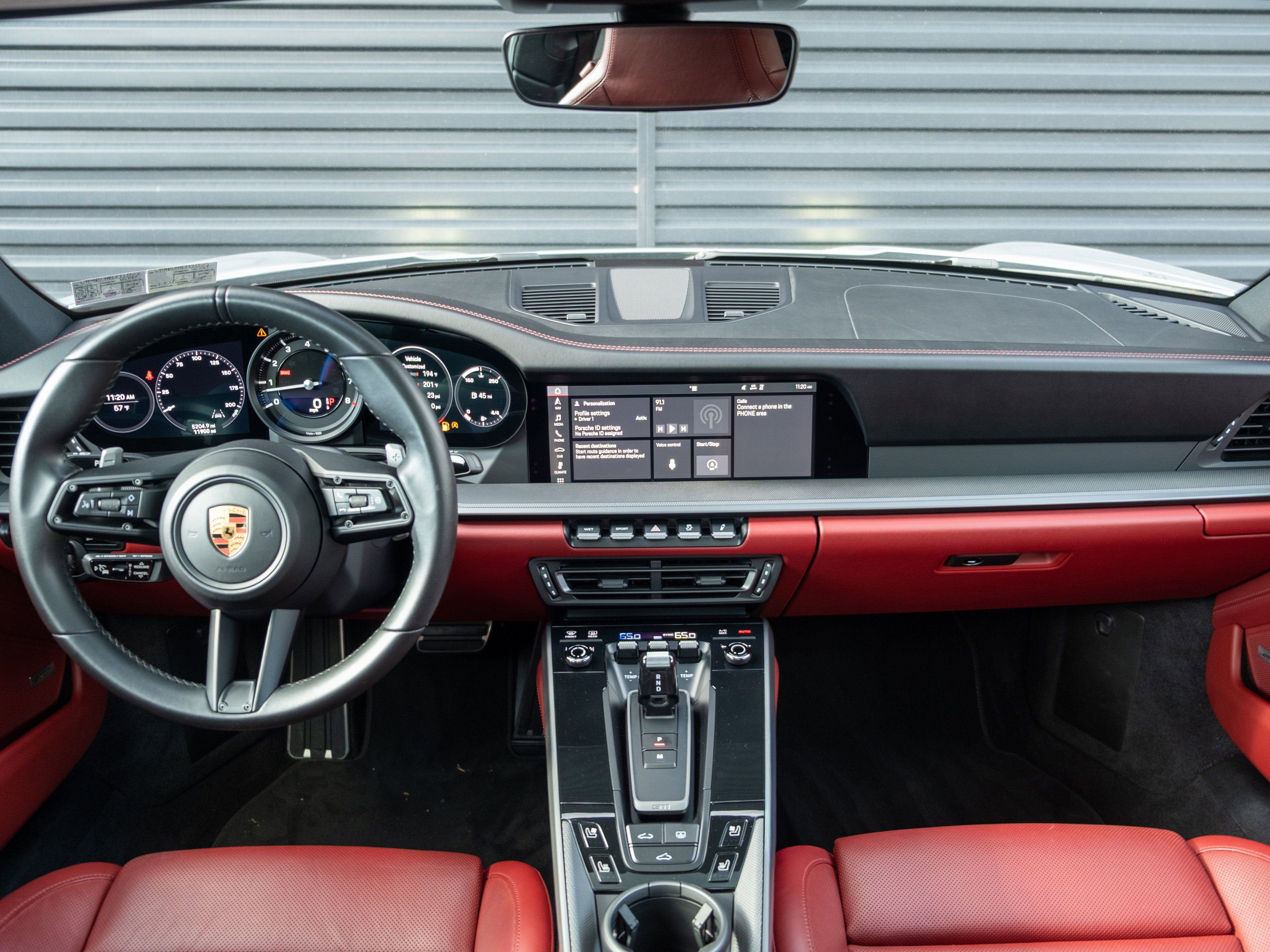 Certified 2020 Porsche 911 Carrera 4S AWD/4WD image 20