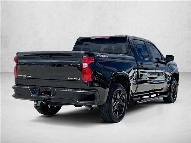 Used 2024 Chevrolet Silverado 1500 Custom image 2